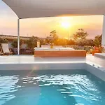 Wonderful Santorini House Mezzo Honeymoon Private Pool Sea Views *